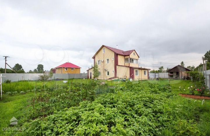 Коттедж 272 м² на участке 15 сот.