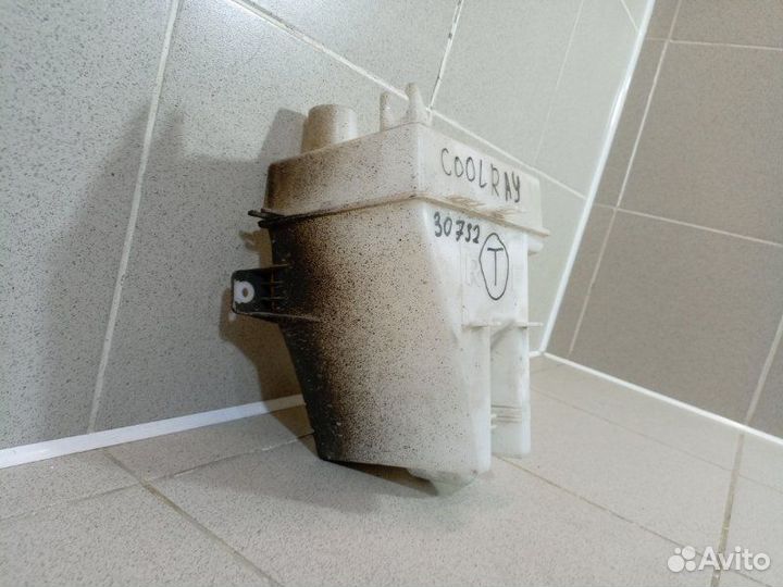 Бачок омывателя лобового стекла Geely Coolray