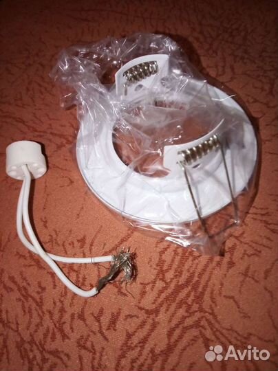 Светильники встраиваемые, 3 шт