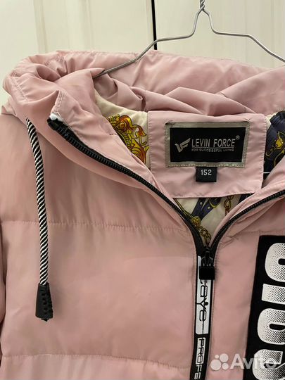 Пуховик женский демисезонный