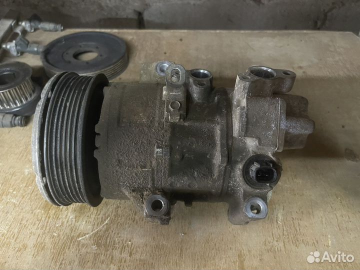 Компрессор кондиционера Toyota Avensis 1 8