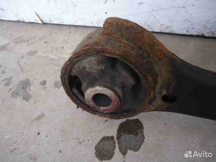 Рычаг передний правый нижний Hyundai Santa Fe 2 CM