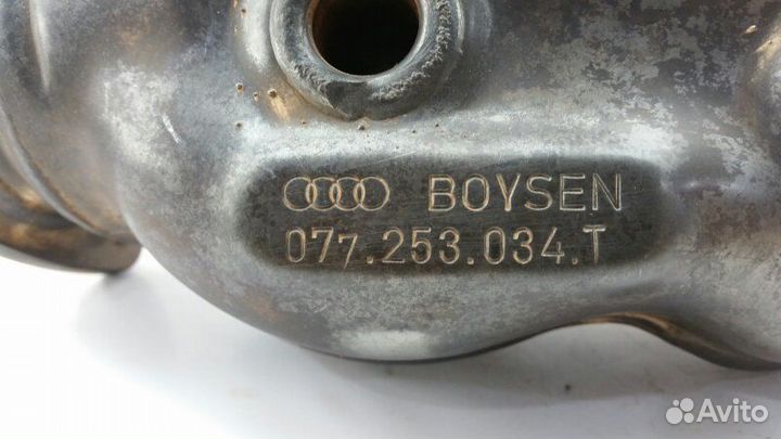 Коллектор выпускной правый Volkswagen Touareg AXQ