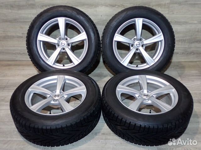 Комплект оригинальных колес Volvo XC90 R18