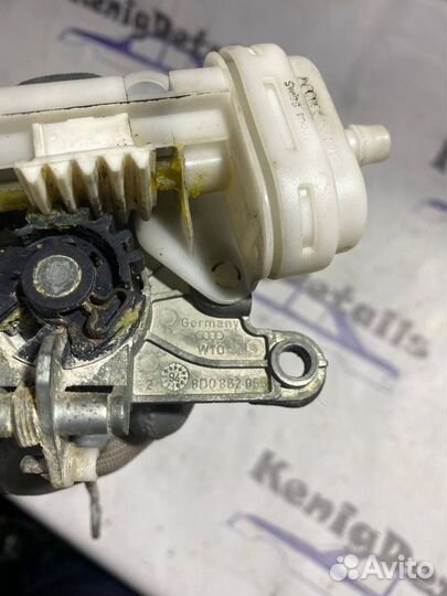 Кнопка открывания багажника Audi A4 B5 седан 1.8