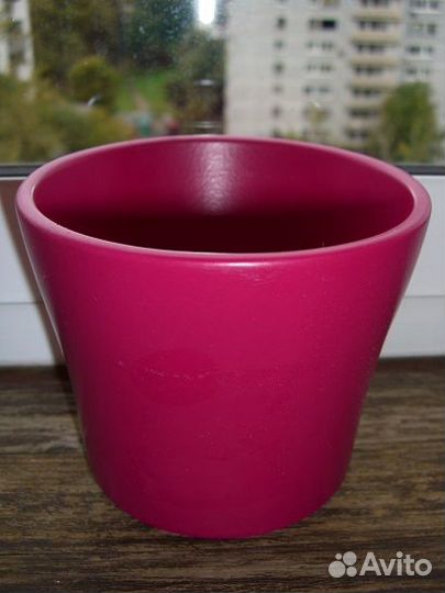 Разные декоративные кашпо для цветом. Новые