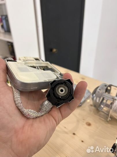 Комплект штатного ксенона camry 40