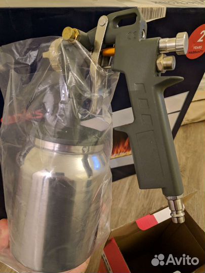 Краскораспылитель 1000мл с нижним бачком NG