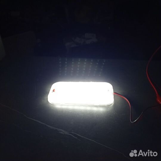 Автомобильный LED светильник салонный 12-24V