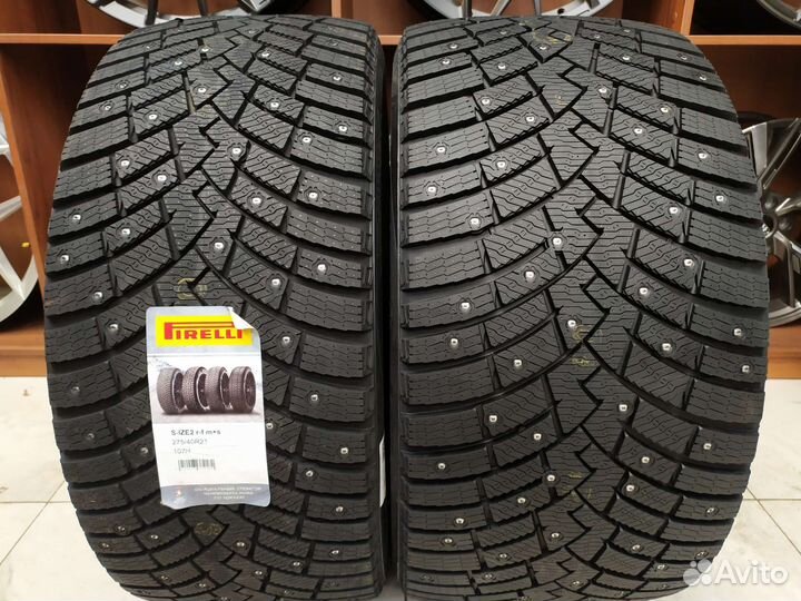 Pirelli Scorpion Ice Zero 2 275/40 R21 и 315/35 R21 111H