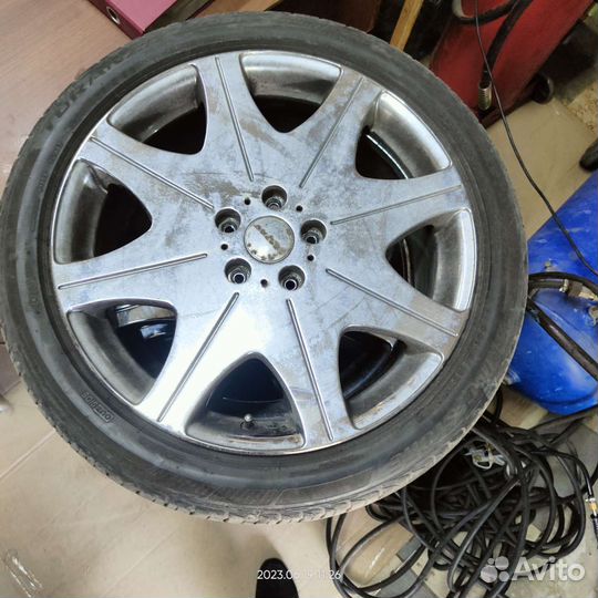 R19 Bridgestone Turanza T001 235/45, PCD 5x114.3 DIA 73.1