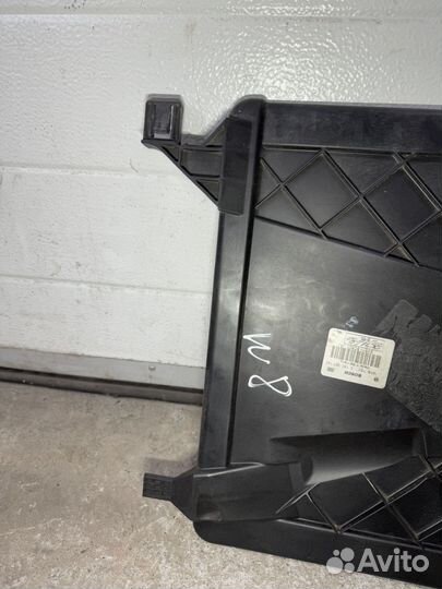 Диффузор радиатора Ford Focus 2010 CB4 qqdb