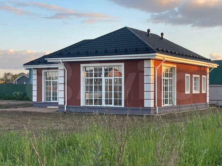 Коттедж 110 м² на участке 8 сот.