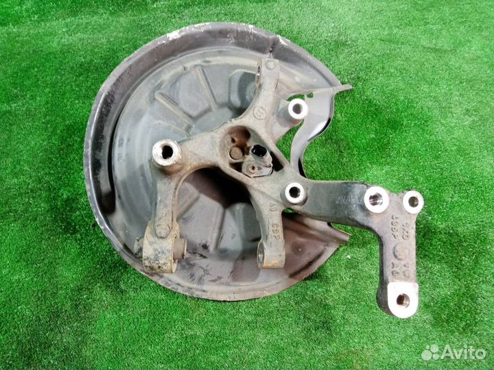 Цапфа задняя левая Volkswagen Golf 5 BLG 1.4 2008