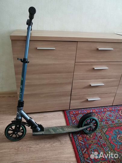 Продам детский самокат