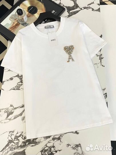 Футболка женская новая Ami