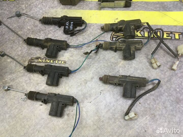 Электропривод центрального замка Активатор