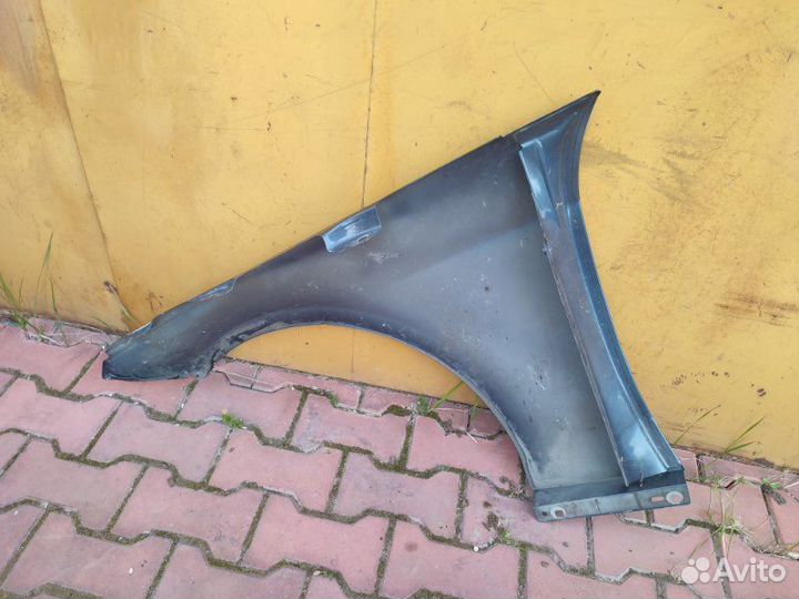 Крыло переднее правое переднее правое Mercedes