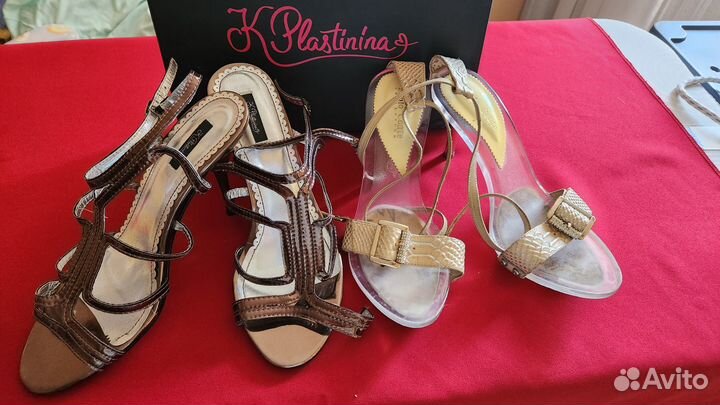 Босоножки на высоком каблуке