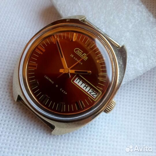Часы СССР наручные Слава 26 камней