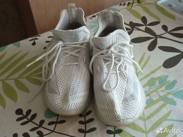 Кроссовки для девочки