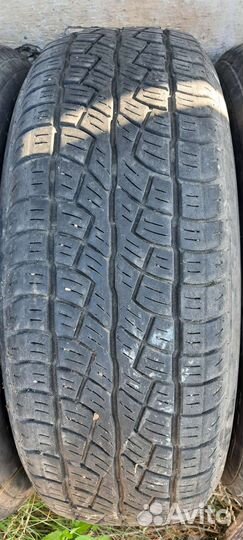 Bridgestone Dueler H/T 687 215/65 R16 98V
