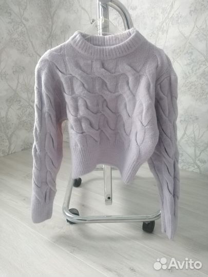 Свитер женский