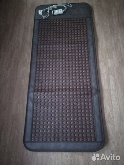 Массажная кровать + матрас турмалина и масажор для