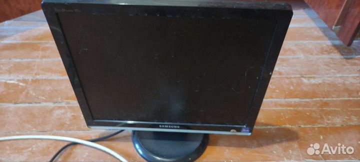 Монитор Samsung SynkMaster 931c