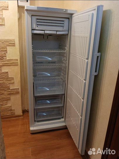 Морозильная камера indesit SFR167NF+