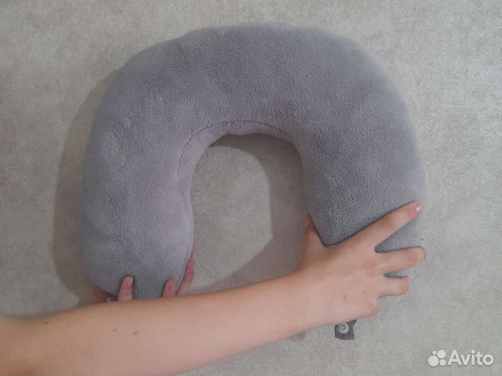 Подушка для путешествий