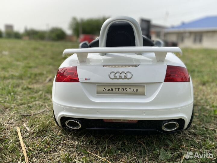 Детский электромобиль audi