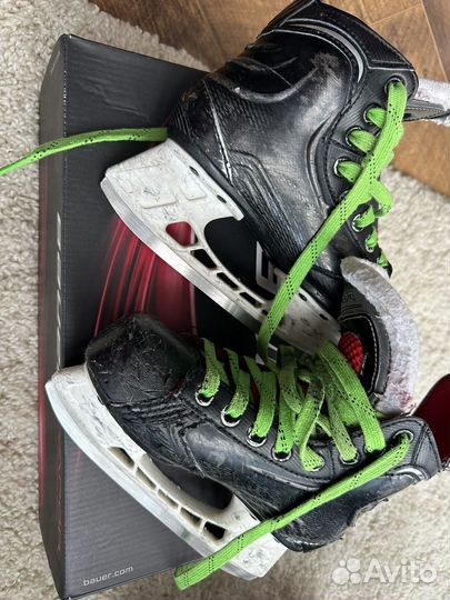 Хоккейные коньки bauer