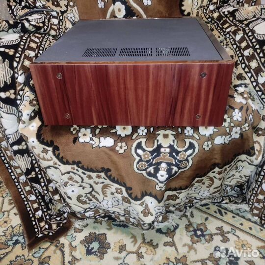 Предварительный усилитель Yamaha AVC 3000 DSP