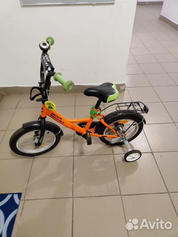 Детский велосипед с ручкой