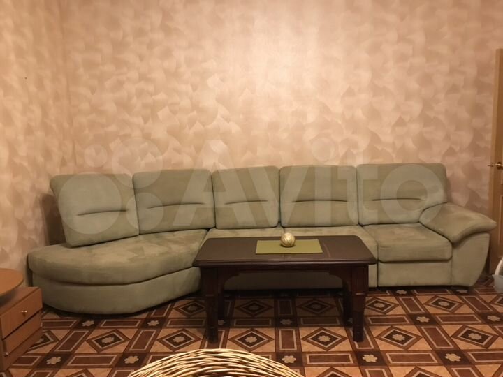 3-к. квартира, 130 м², 1/4 эт.