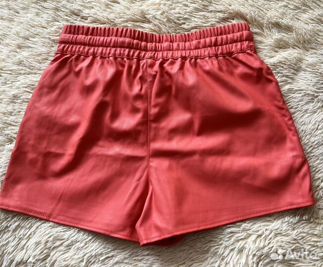 Шорты из эко кожи женские