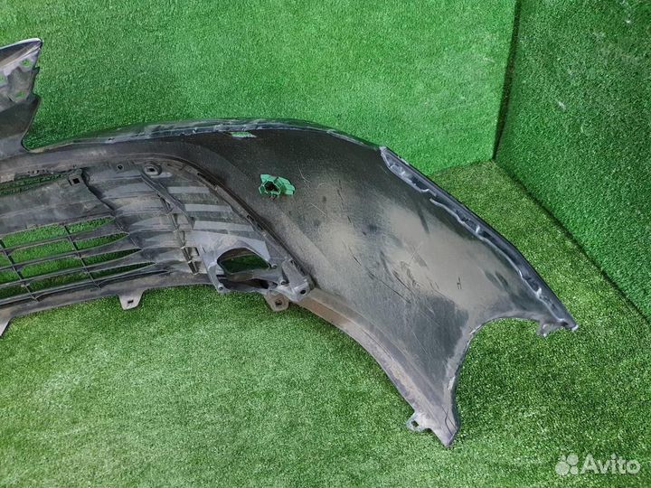 Бампер передний Toyota Camry