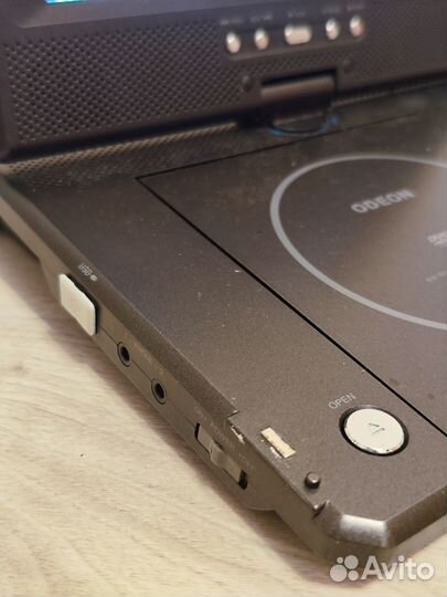 Портативный DVD плеер odeon SDP-6820