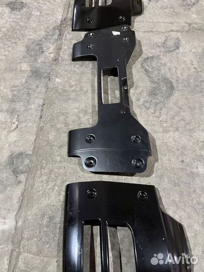 Бампер передний T5G левая часть оригинал