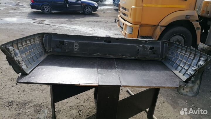 Бампер задний седан Опель Кадет 1986г с дефектом