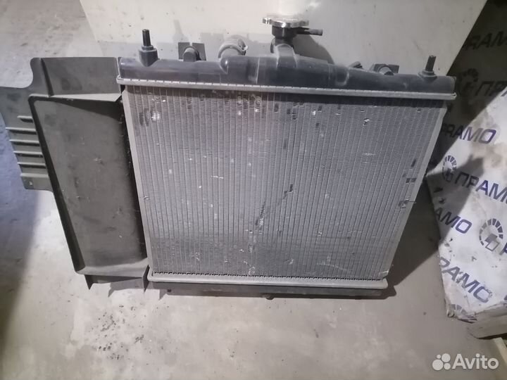 Nissan note e11 радиатор