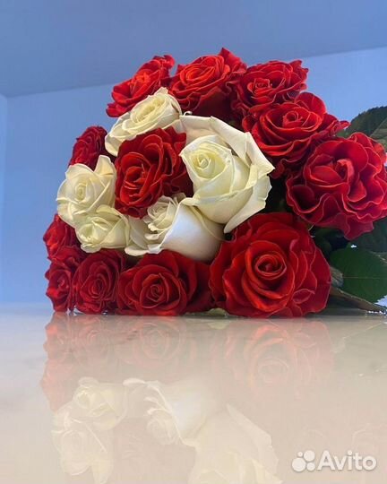 Букет роз. Розы красные. Розы 21 шт. Роза 25 шт