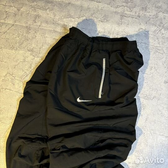 Винтажные широкие штаны Nike Juventus 98's