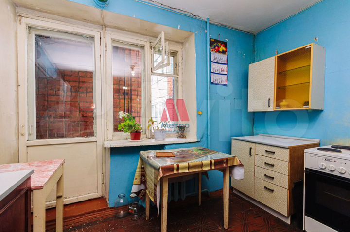 Комната 14 м² в 9-к., 4/4 эт.