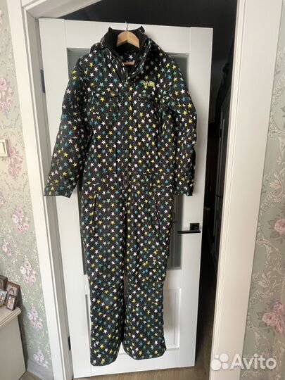 Горнолыжный комбинезон