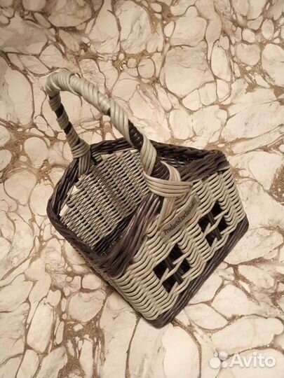 Корзина плетеная с ручкой/подарочная корзина