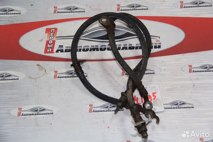 Тормозной шланг зад c Toyota Mark II Wagon Qualis