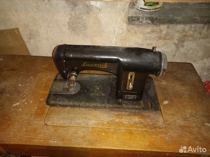 Швейная машинка Lucznik kl90 made in Poland 1961г