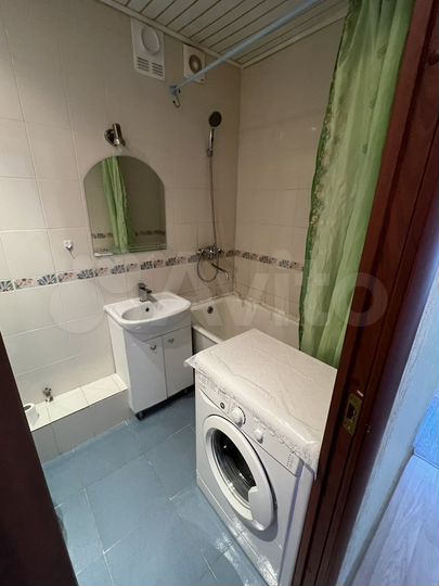 1-к. квартира, 30 м², 4/4 эт.